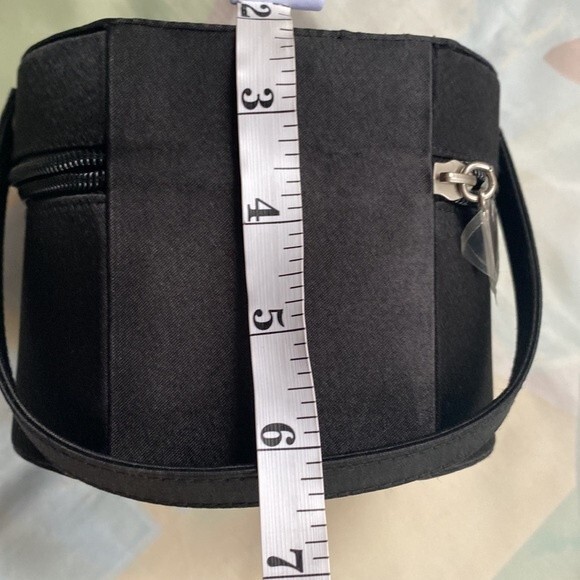 Mary Kay Makeup Cosmetics Round Embroidered Bag Case Detachable Handle - Picture 7 of 10